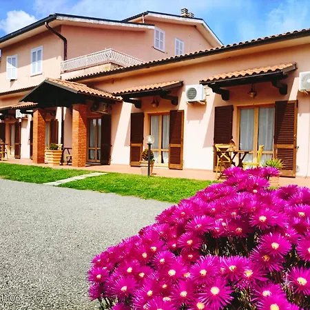 Villa Etruria Guest House-3